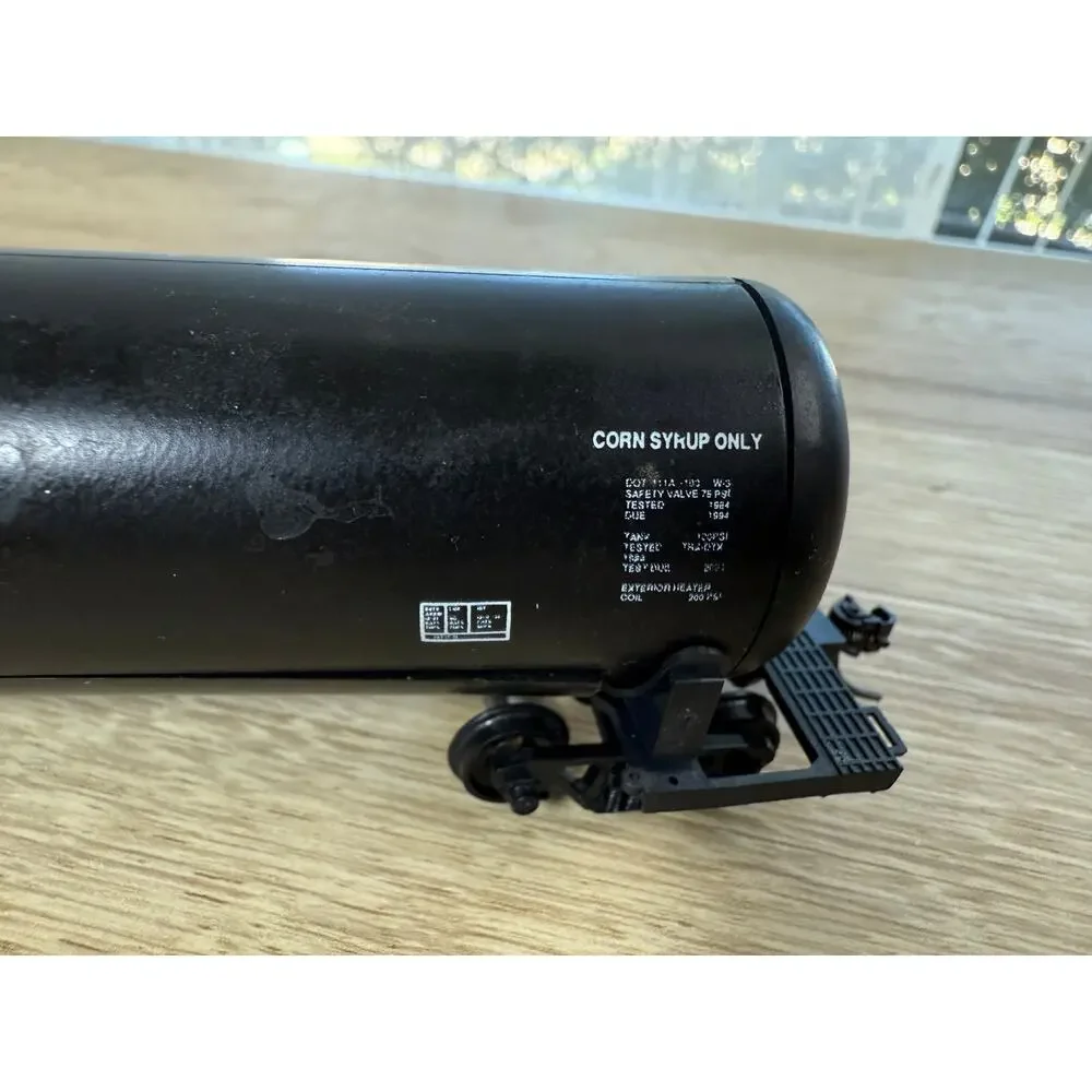 Roundhouse HO Scale ADM Corn Sweeteners Tank Car ADMX 15392 Vintage Model Train